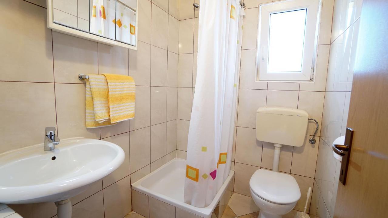 Apartments Kata Gornji Karin Dış mekan fotoğraf
