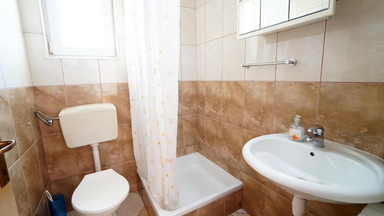 Apartments Kata Gornji Karin Dış mekan fotoğraf