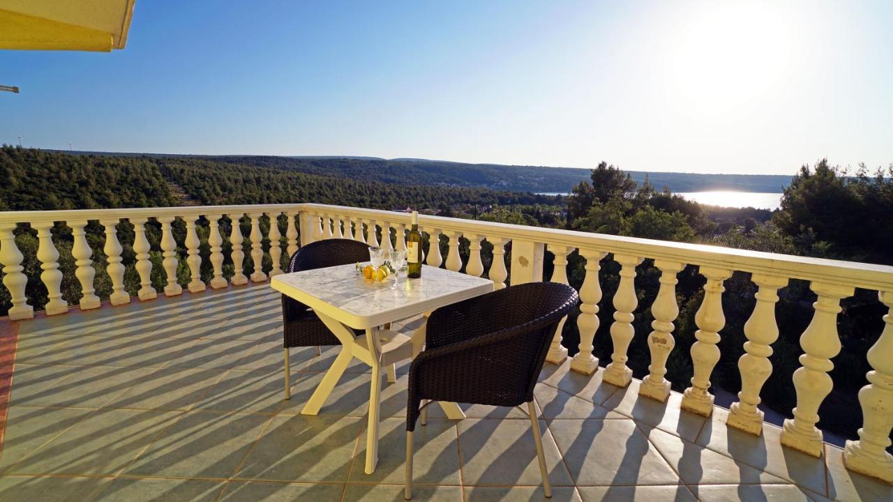 Apartments Kata Gornji Karin Dış mekan fotoğraf