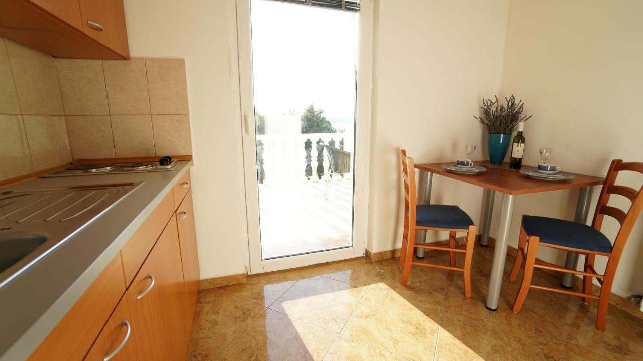 Apartments Kata Gornji Karin Dış mekan fotoğraf